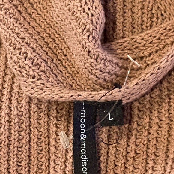 Moon&Madison - Picture 3 of 6